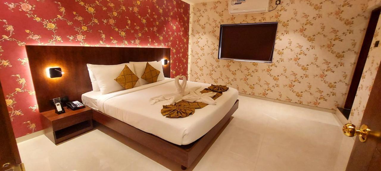 Hotel Madhuban Silvassa Eksteriør bilde