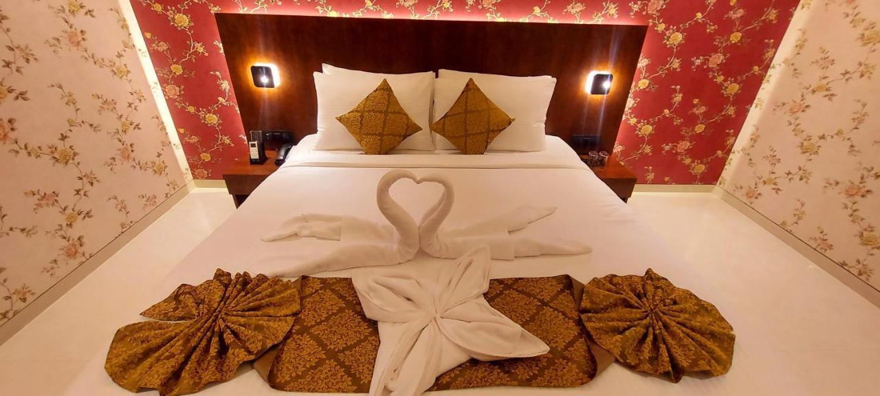 Hotel Madhuban Silvassa Eksteriør bilde