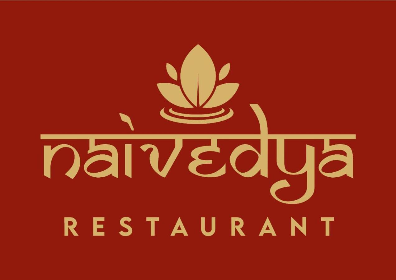 Hotel Madhuban Silvassa Eksteriør bilde