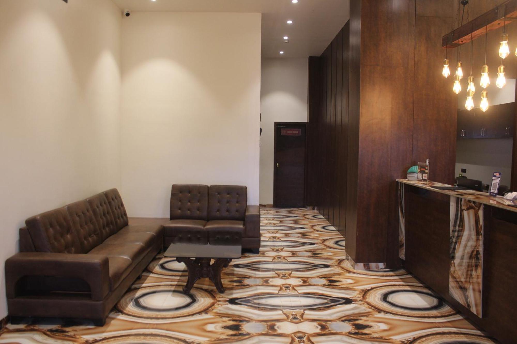 Hotel Madhuban Silvassa Eksteriør bilde
